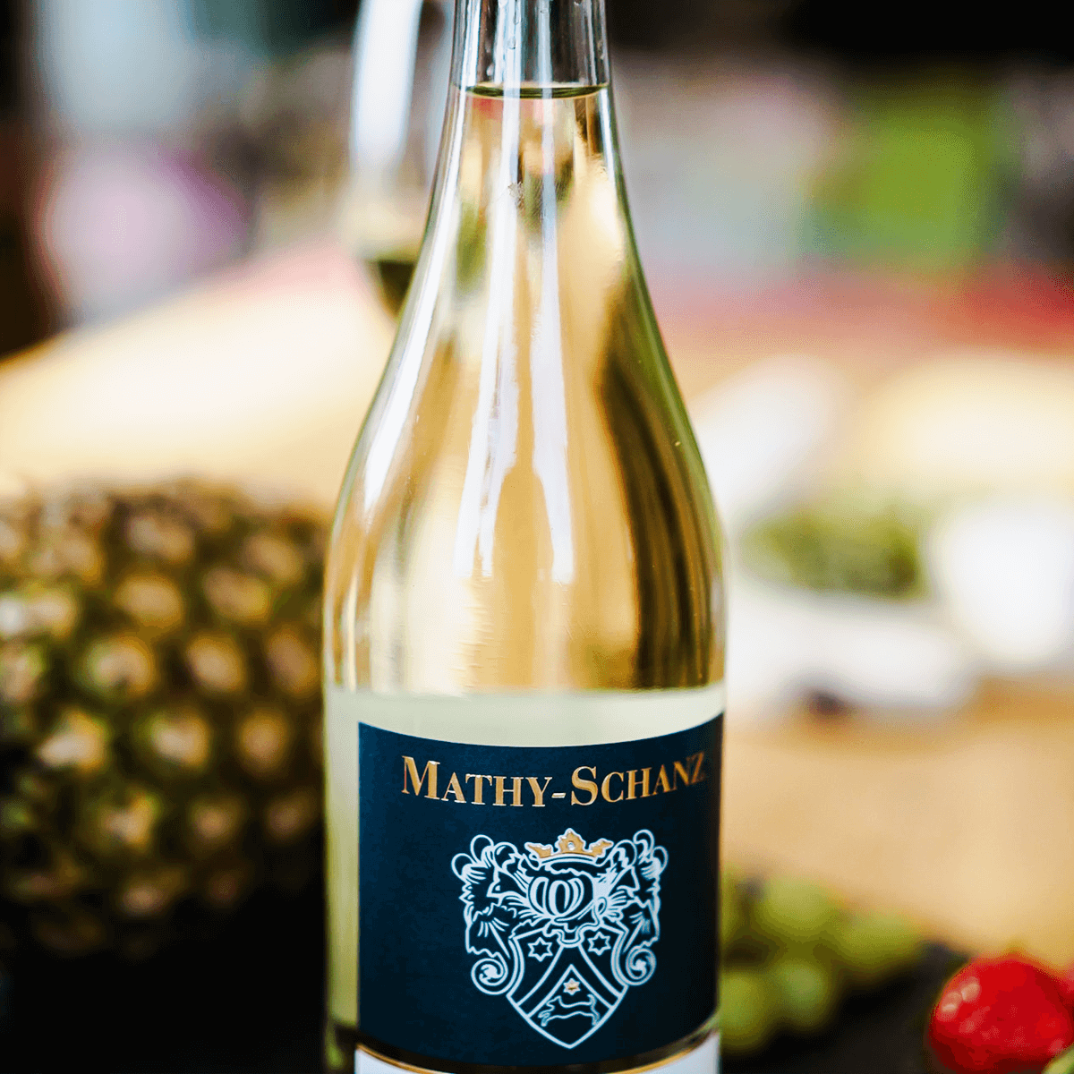 Flasche Secco auf Tisch