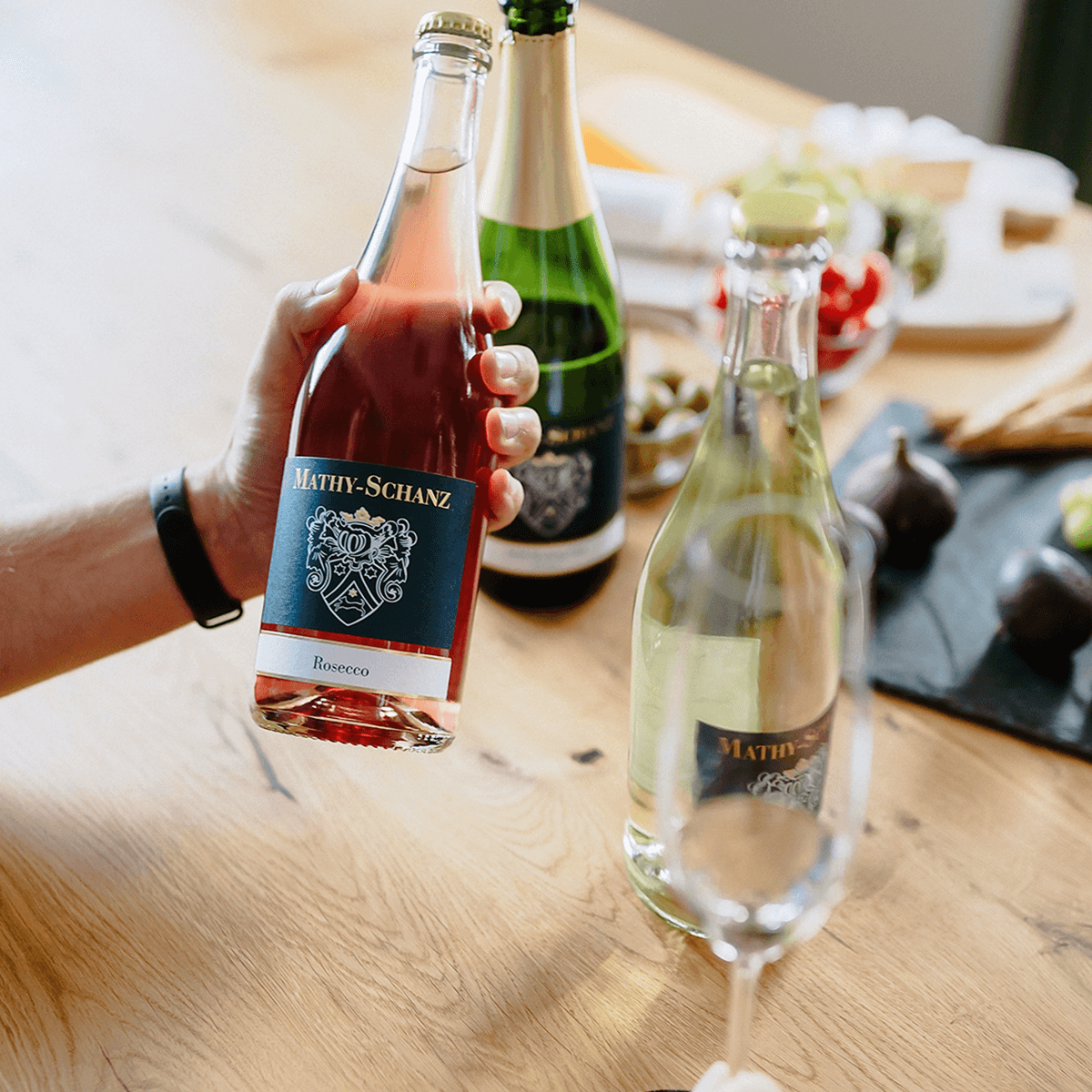 Perlwein auf Tisch Perlwein auf Tisch